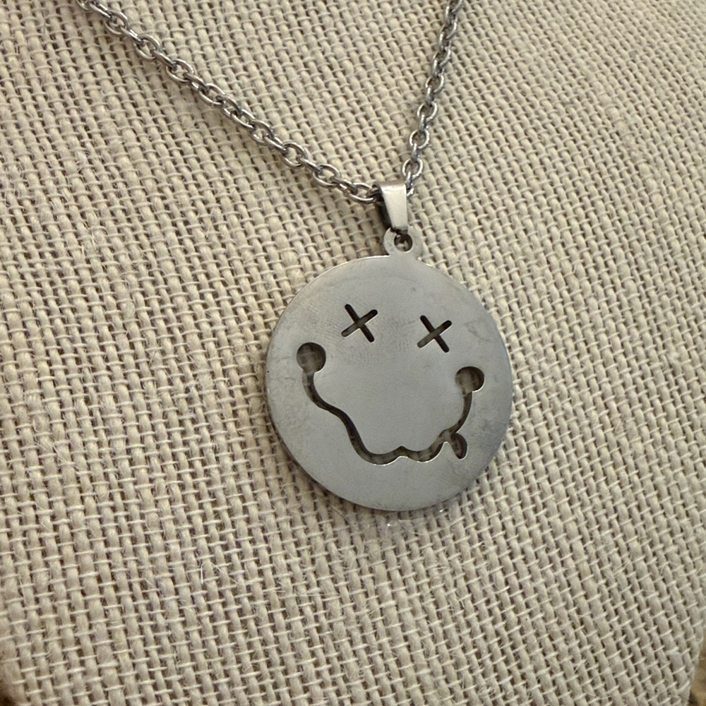 Silver tone/Smiley drunken face emoji,Pendant Necklace